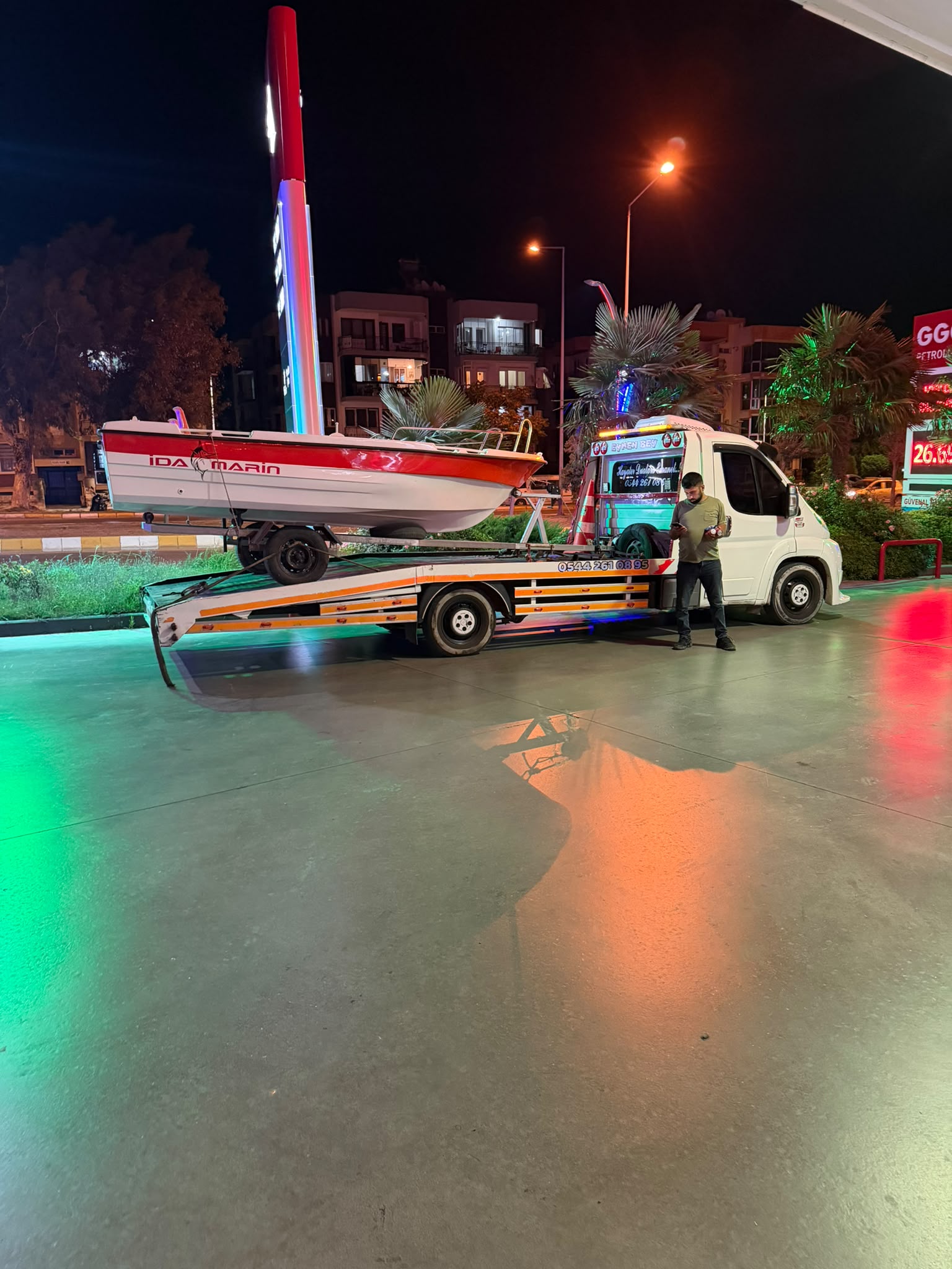 Efeler çekici hizmeti